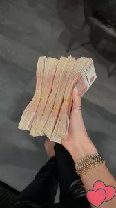 Работа кипит