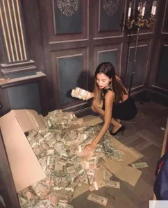 Хочешь заработать? Пиши сюда