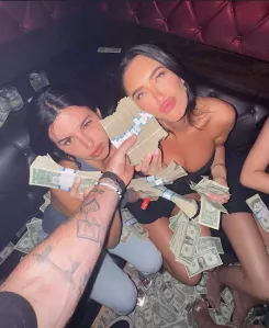 РАБОТА ДЛЯ ДЕВУШЕК В ЕКАТЕРИНБУРГЕ С ЕЖЕДНЕВНЫМИ ВЫПЛАТАМИ, ПИШИ КРАСОТКА ❤️❤️❤️